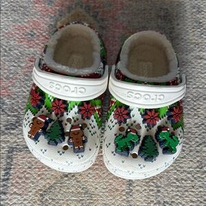CROCS Festive White and Green Clogs with Holiday Charms